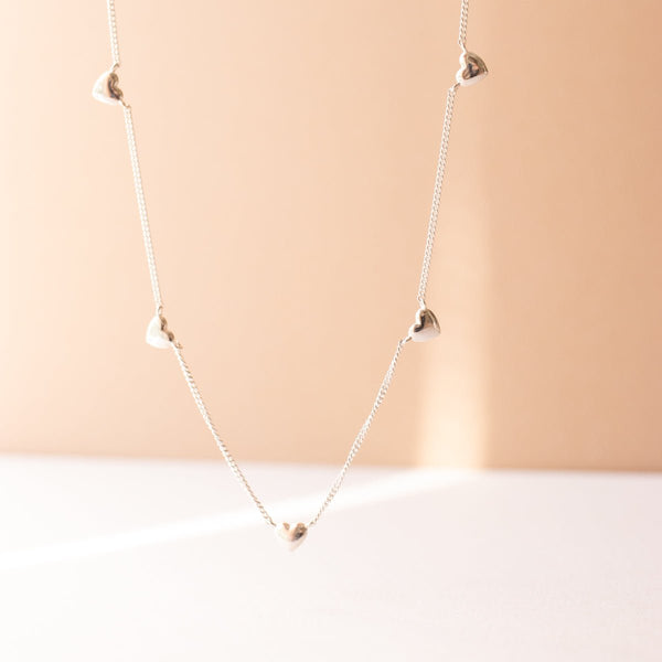dainty-poise-heart-necklace-