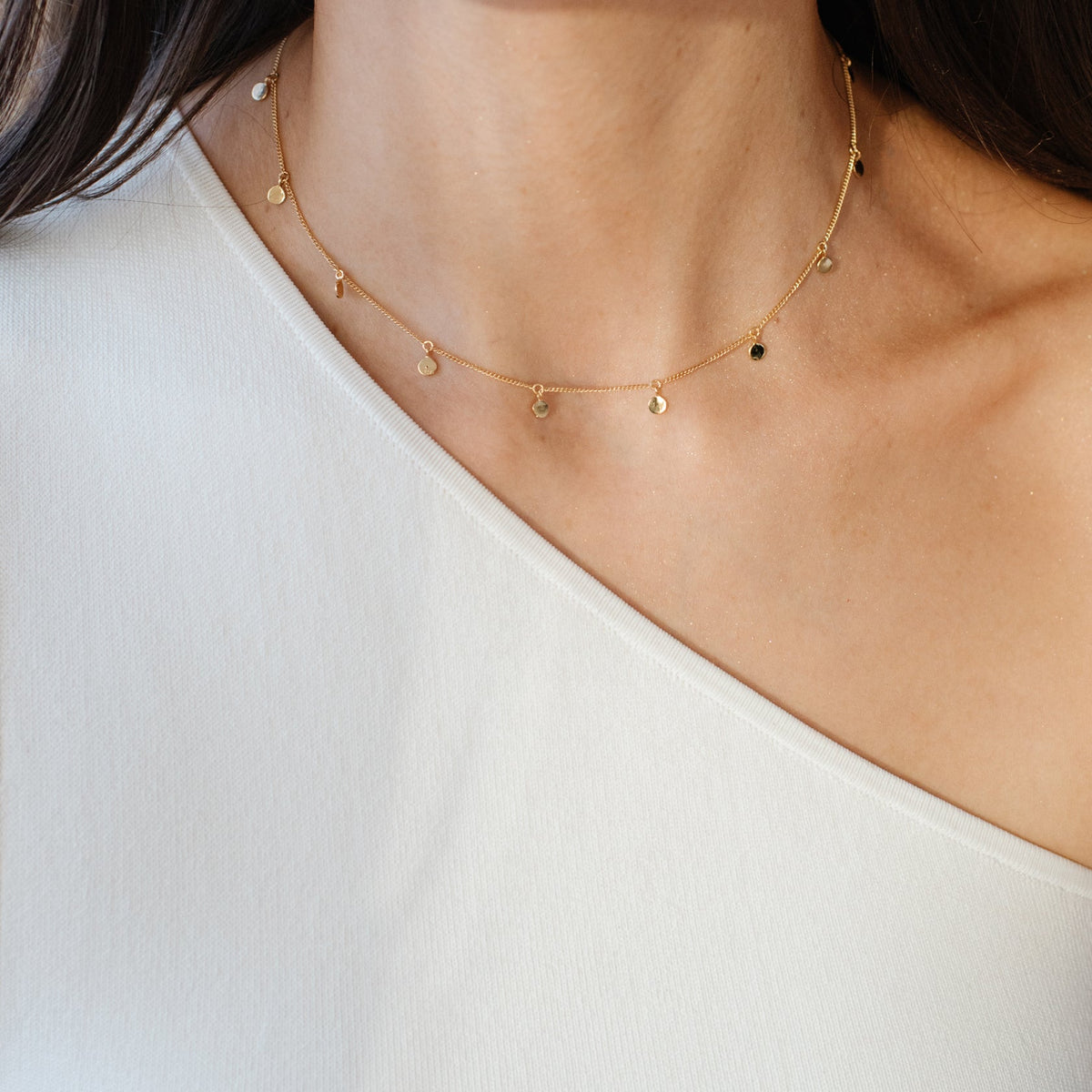 14K SOLID GOLD - DAINTY POISE DISK NECKLACE - SO PRETTY CARA COTTER