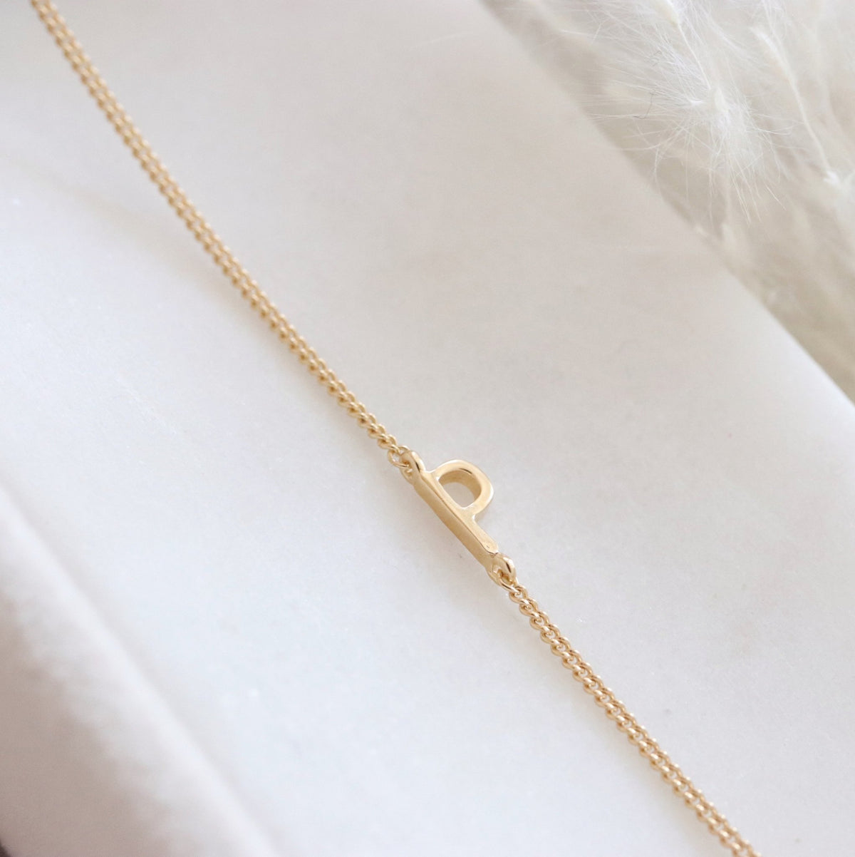 NOTABLE OFFSET INITIAL NECKLACE - P - GOLD - SO PRETTY CARA COTTER