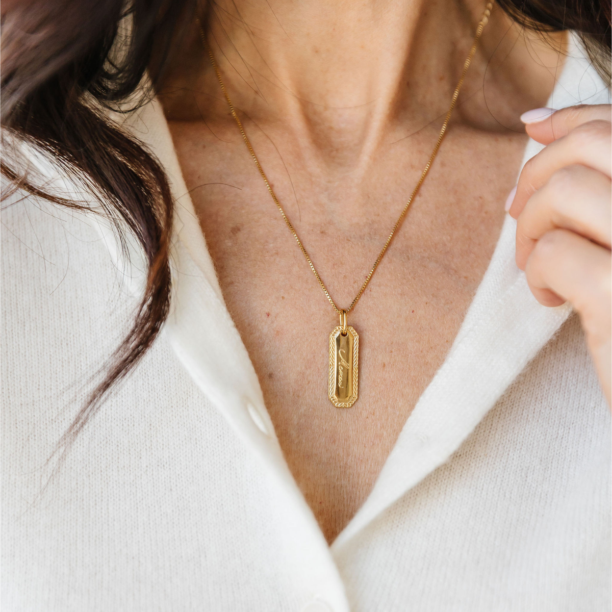 Fraiche Engraved Maman Pendant Necklace