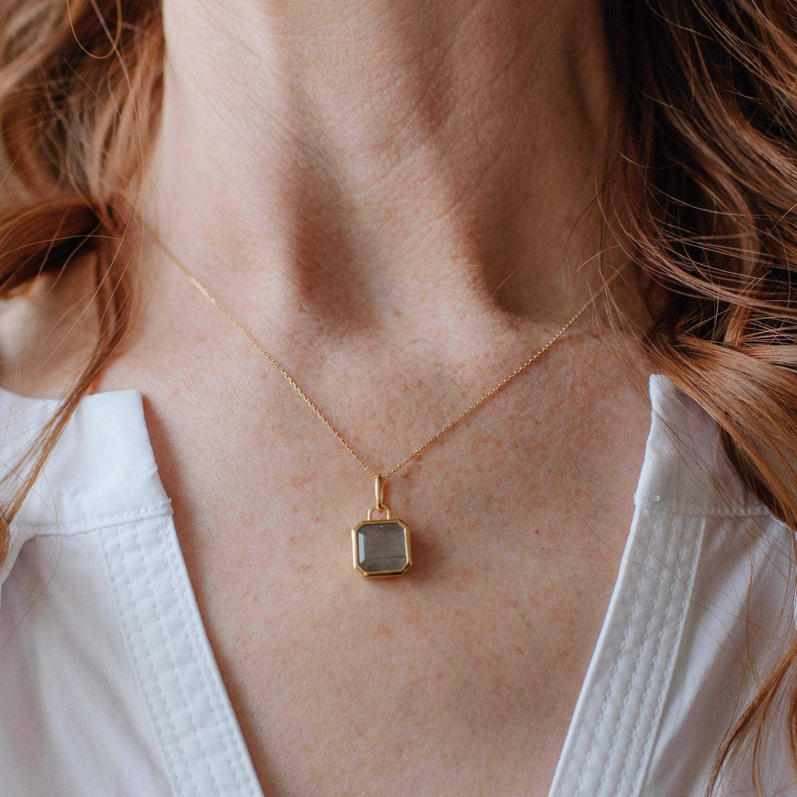 LOVE VINTAGE PENDANT NECKLACE - LABRADORITE