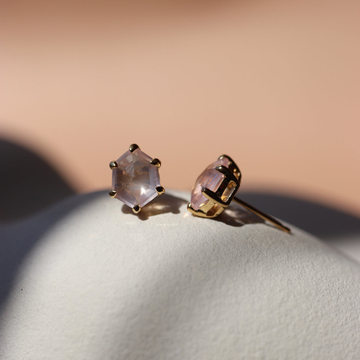 MINI HONOUR STUD EARRINGS - PINK QUARTZ & GOLD