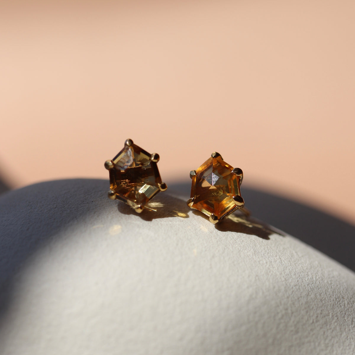 MINI HONOUR STUD EARRINGS - CITRINE & GOLD