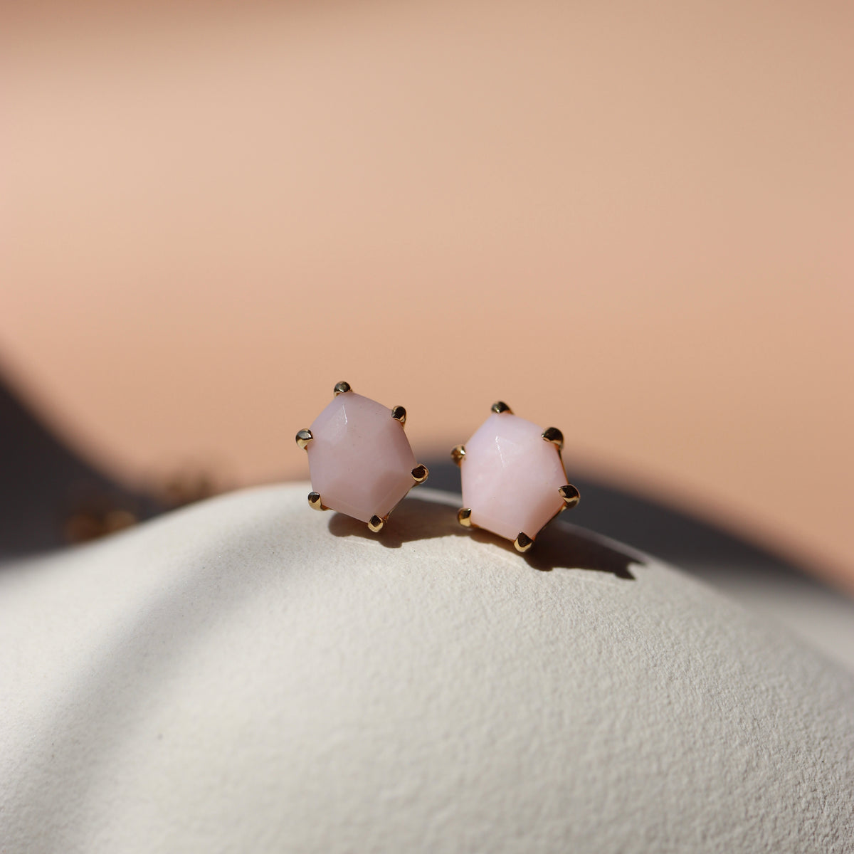 MINI HONOUR STUD EARRINGS - PINK OPAL & GOLD
