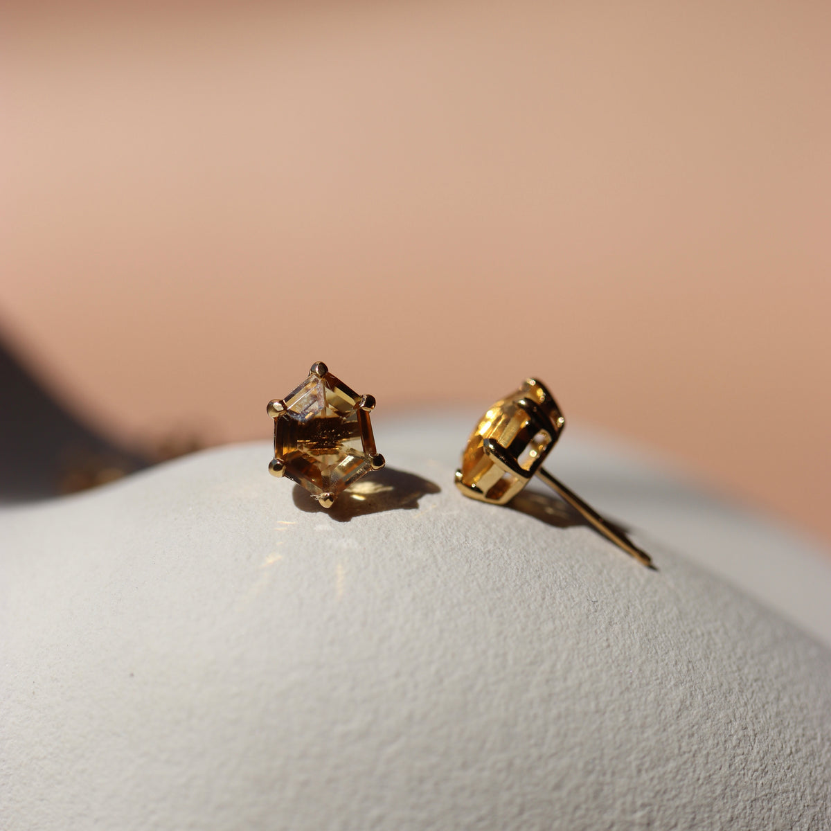 MINI HONOUR STUD EARRINGS - CITRINE & GOLD