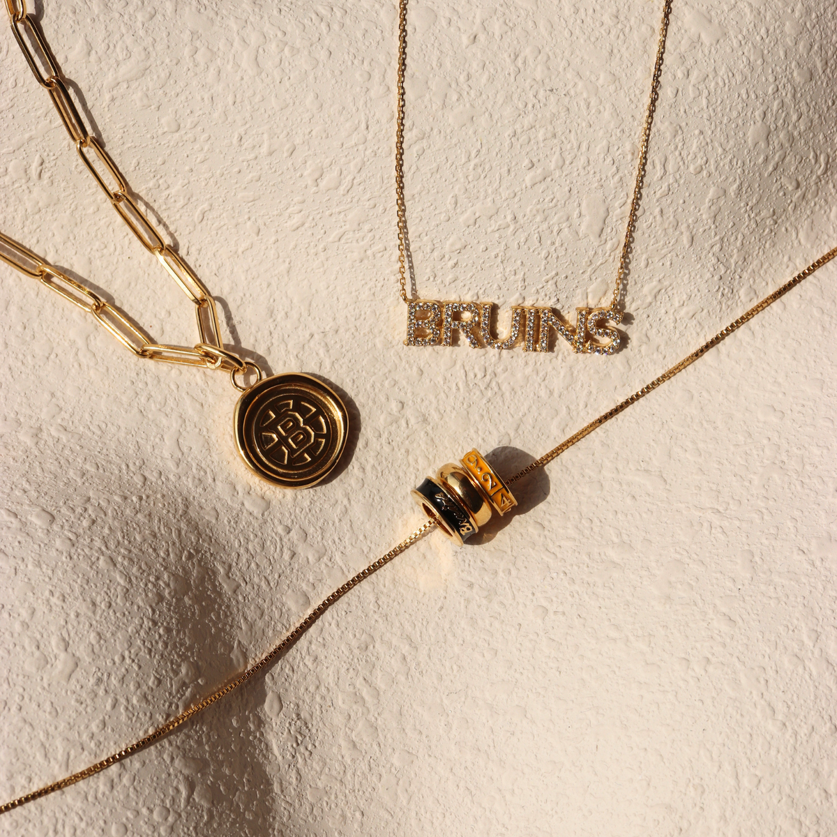 Boston Bruins Wax Seal Oval Link Pendant Necklace