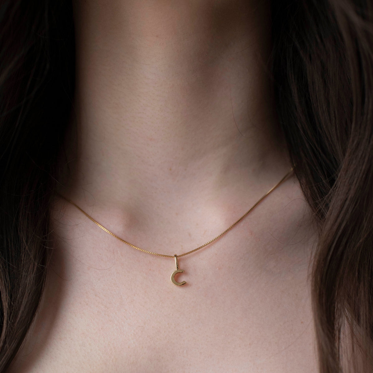 NOTABLE LETTER CHARM - C