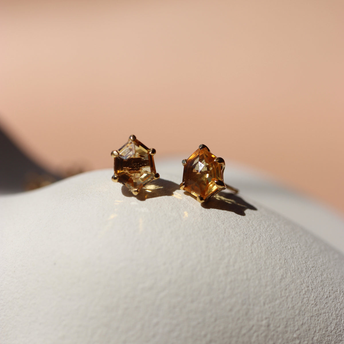 MINI HONOUR STUD EARRINGS - CITRINE & GOLD