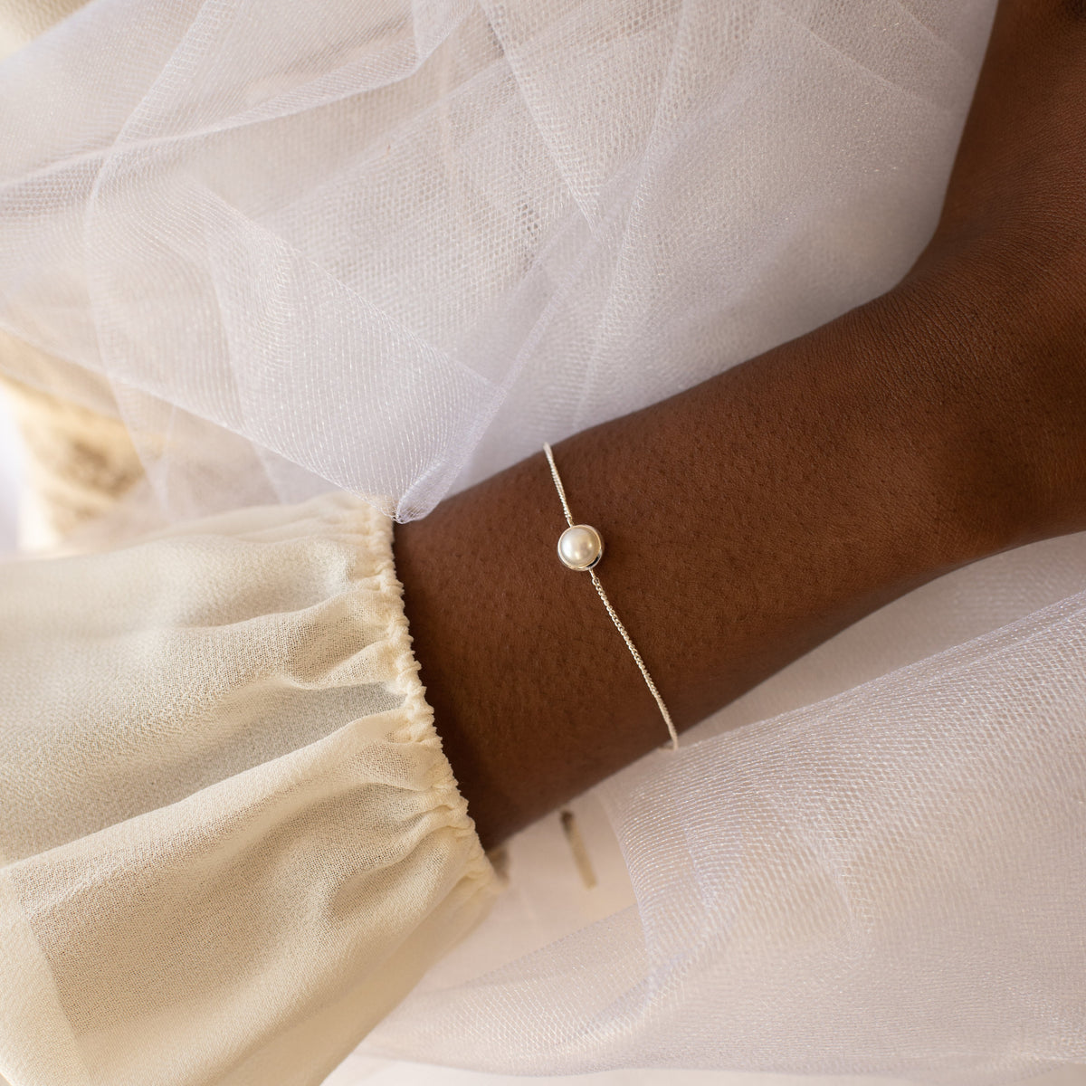 Dainty Legacy Bracelet - Pearl