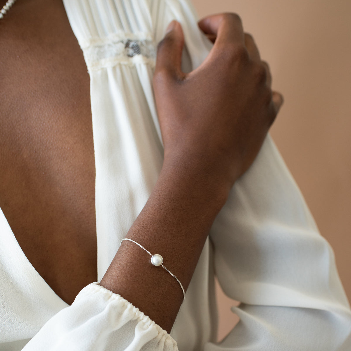 Dainty Legacy Bracelet - Pearl