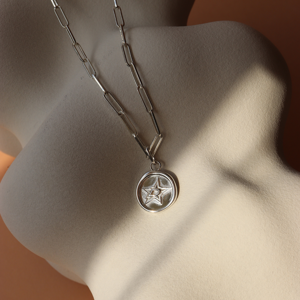 Dallas Stars Wax Seal Oval Link Pendant Necklace