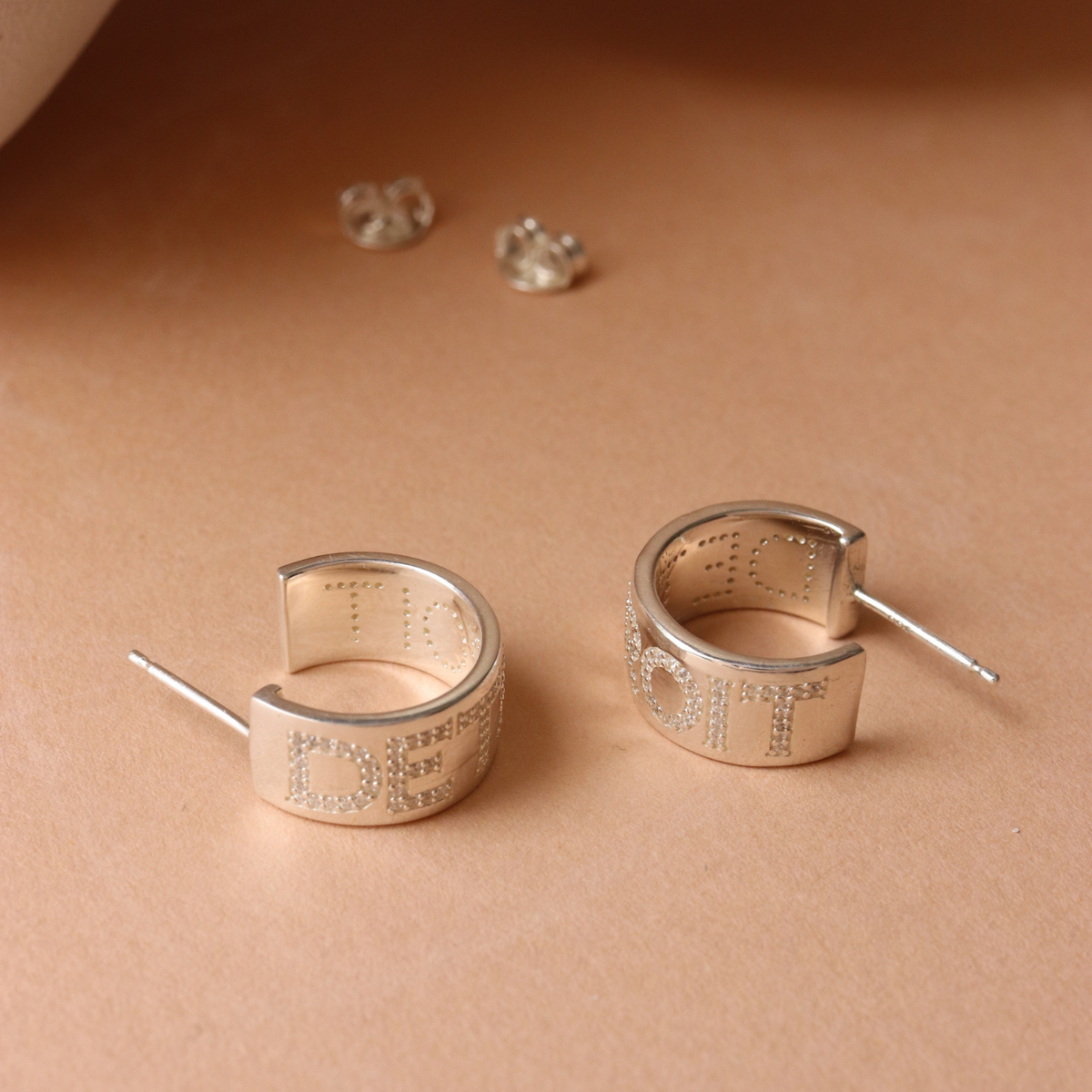 Detroit Red Wings Pave Cigar Band Hoop Earrings