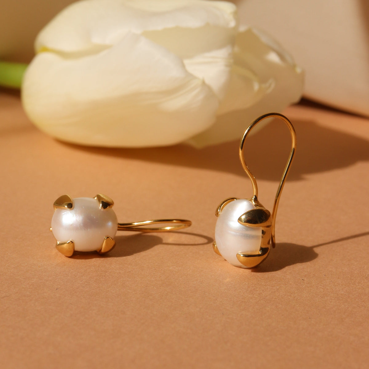 Glee Drop Earrings - Pearl