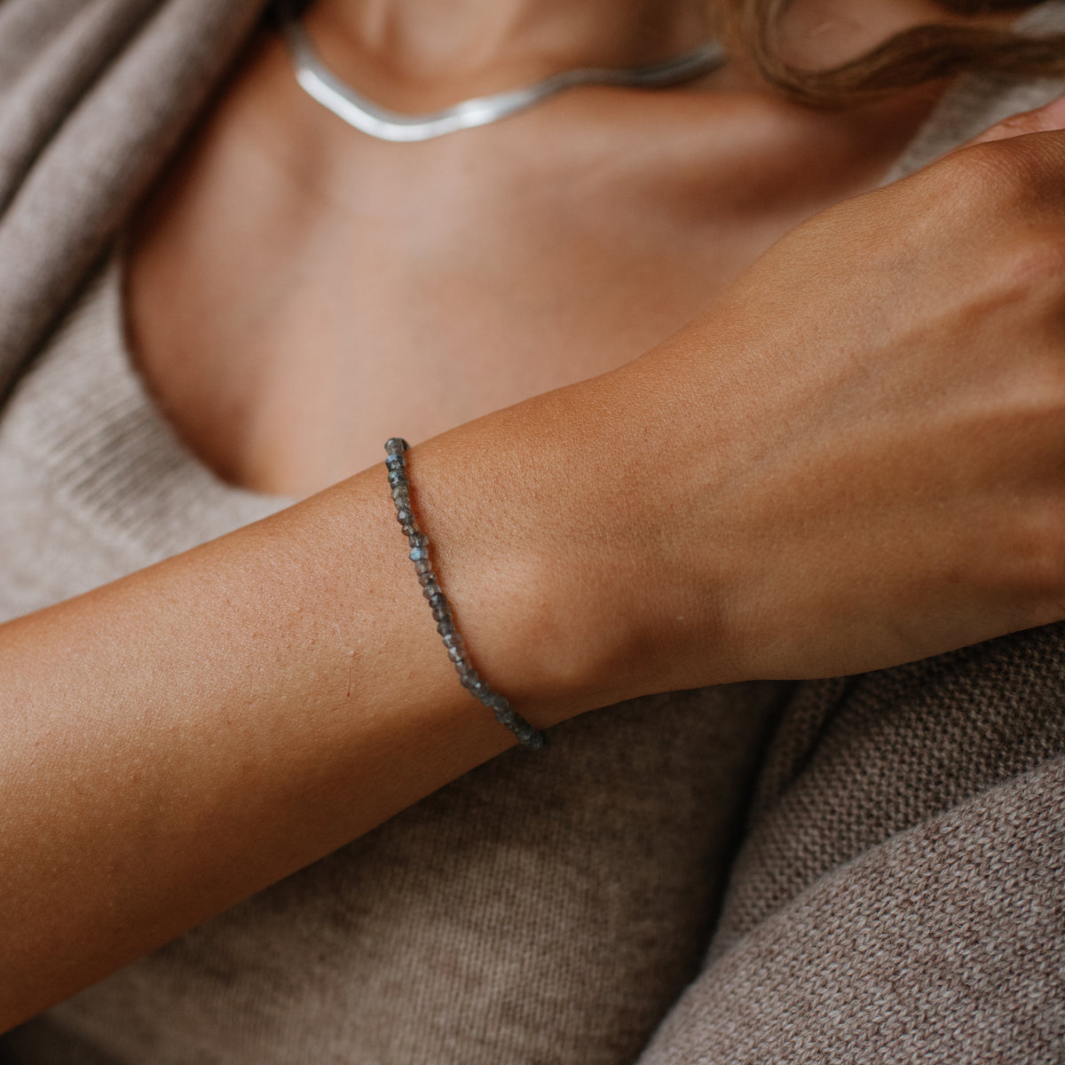 Iconic Beaded Stretch Bracelet - Labradorite