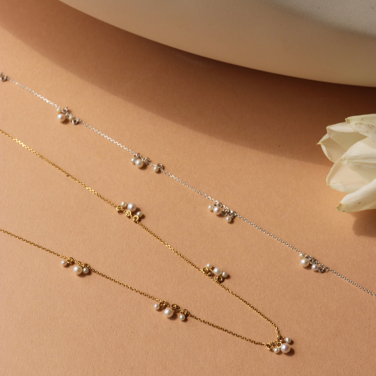 Radiant Cluster Necklace - Pearl