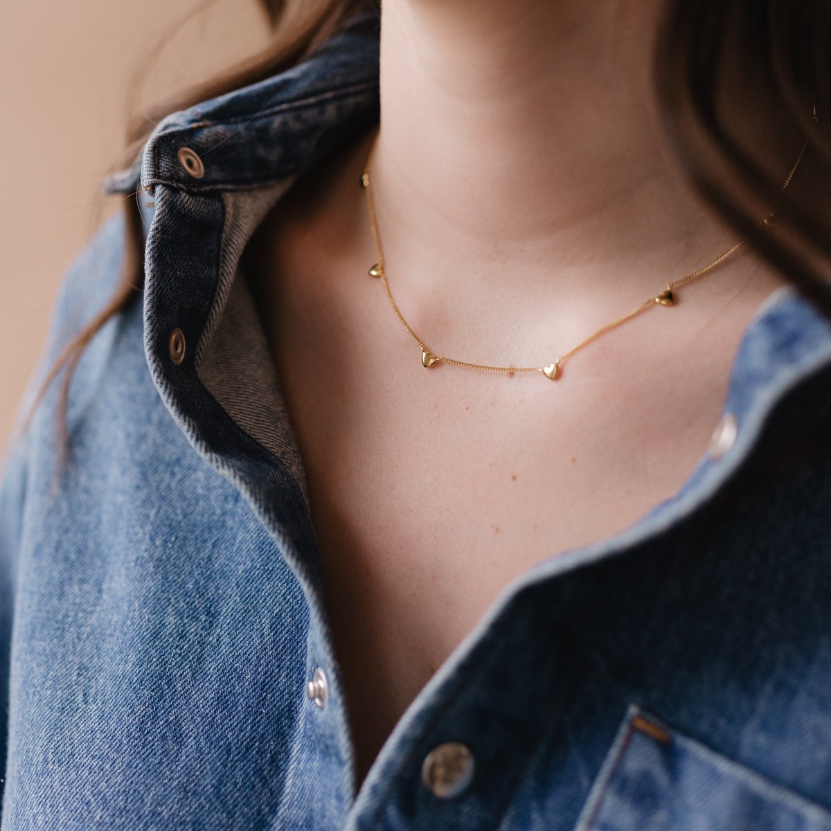 DAINTY POISE HEART NECKLACE - GOLD - SO PRETTY CARA COTTER