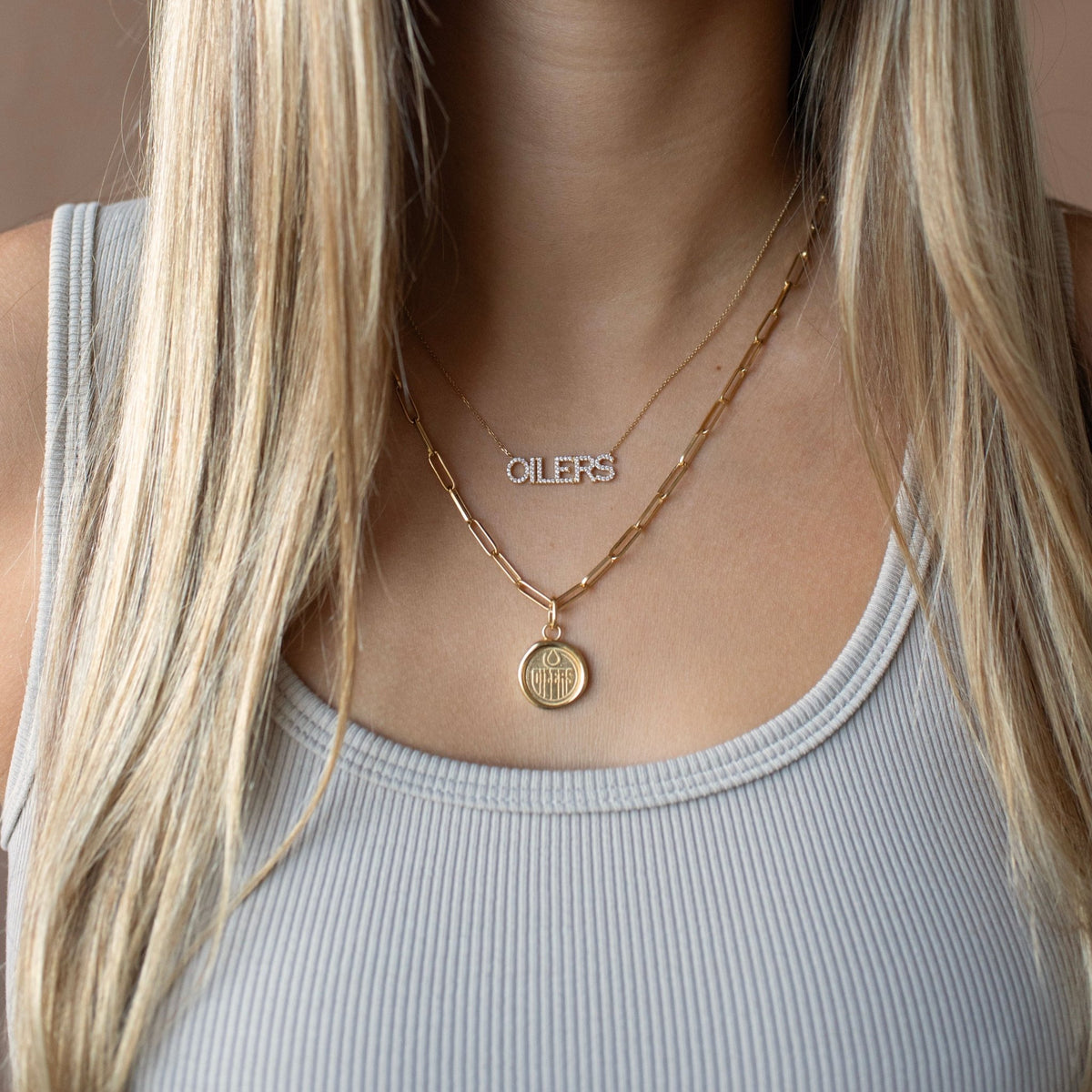 Edmonton Oilers Wax Seal Oval Link Pendant Necklace - SO PRETTY CARA COTTER