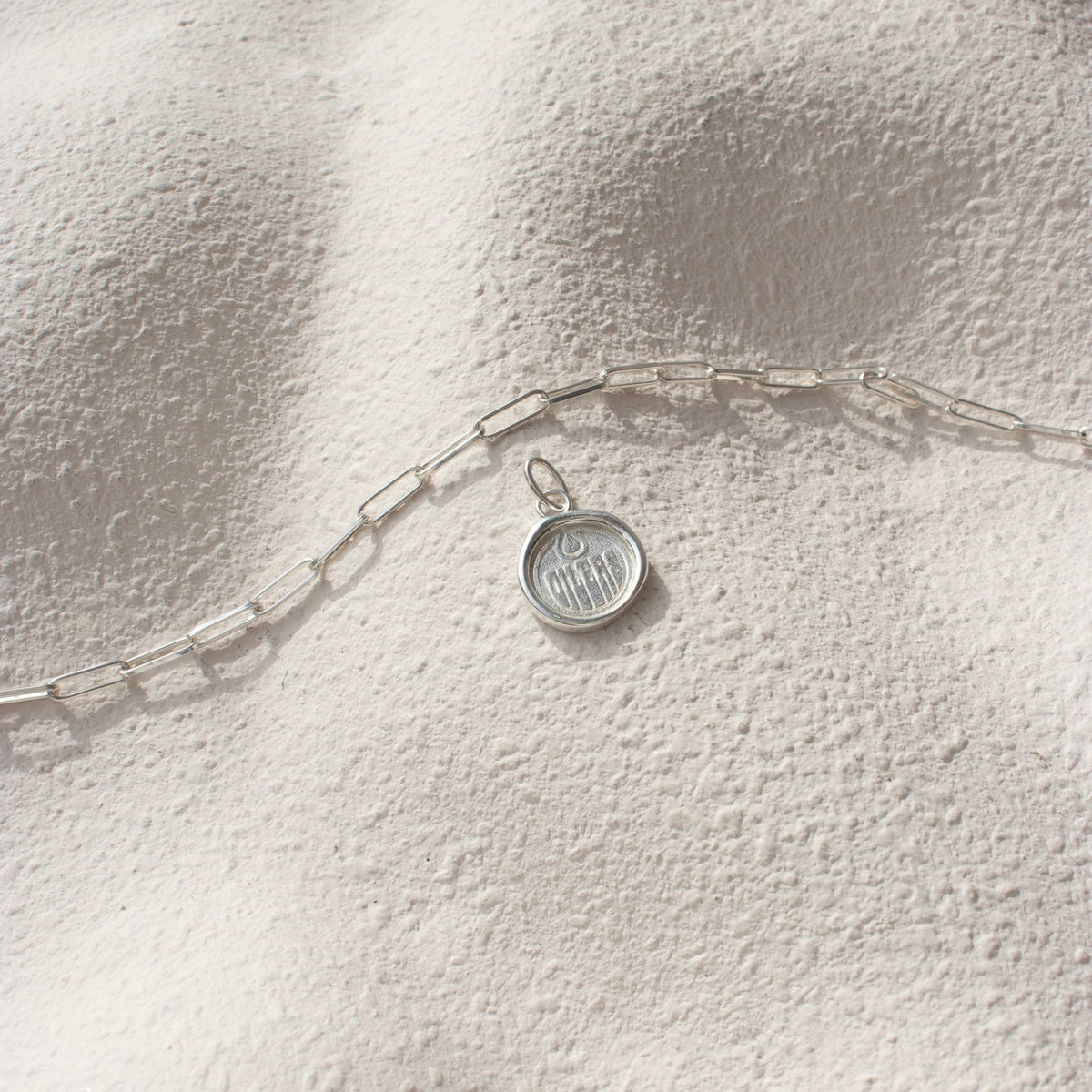 Edmonton Oilers Wax Seal Oval Link Pendant Necklace - SO PRETTY CARA COTTER