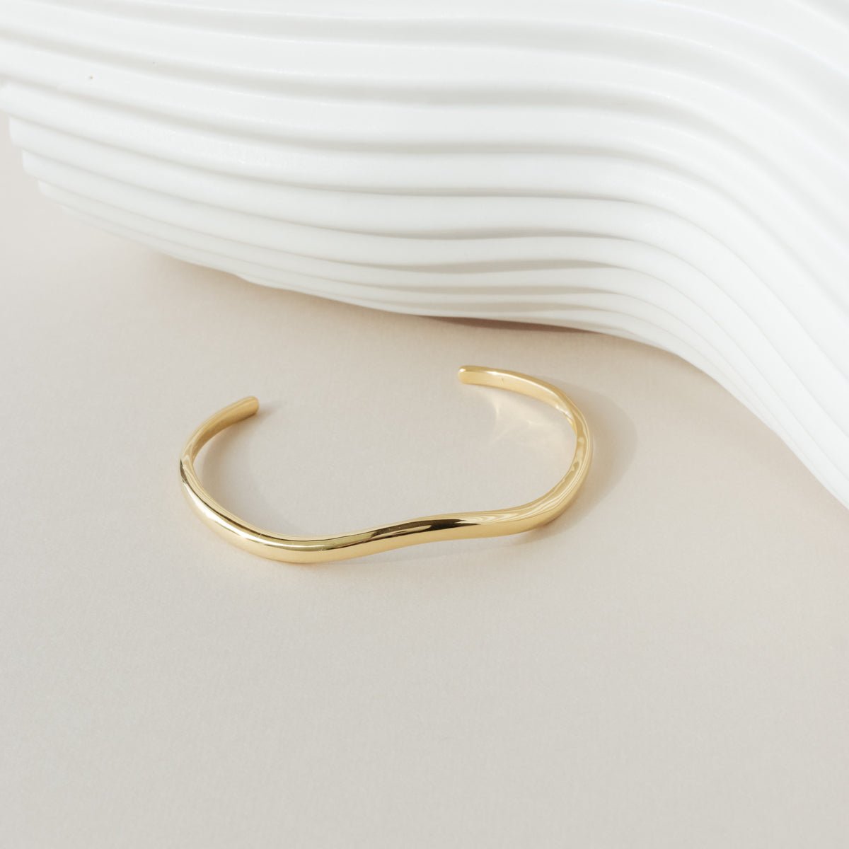 FEARLESS WAVY CUFF - SO PRETTY CARA COTTER