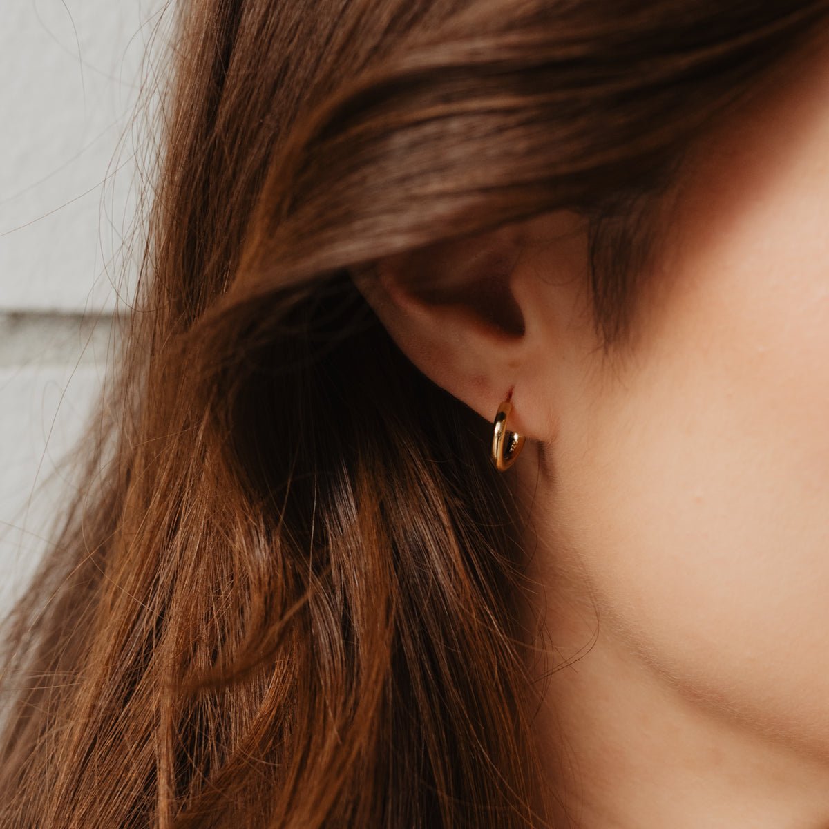 FEARLESS WAVY HOOPS - SO PRETTY CARA COTTER