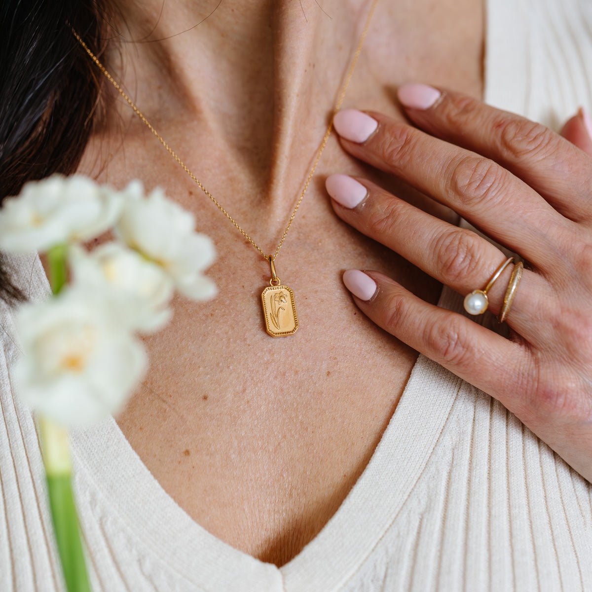 FRAICHE INSPIRE DECEMBER BIRTH FLOWER NECKLACE - NARCISSUS - SO PRETTY CARA COTTER