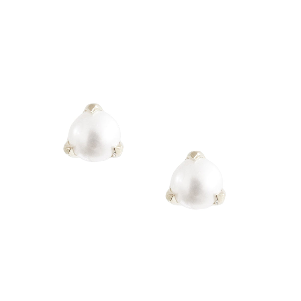 FRAICHE SOLITAIRE STUDS - PEARL