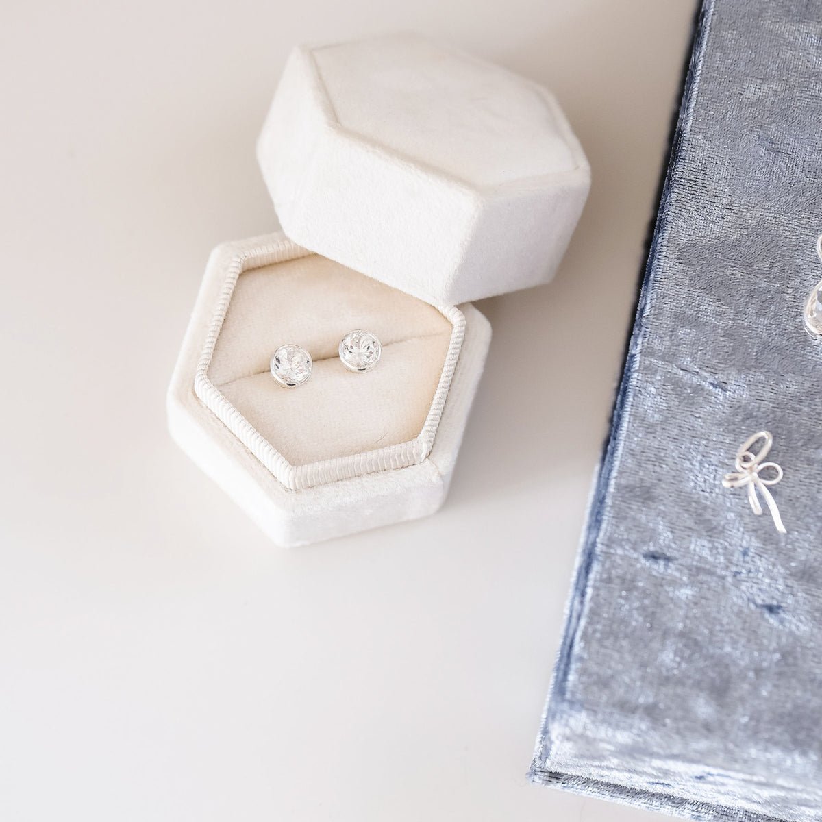 FRAICHE VINTAGE MARY ROUND STUDS - WHITE TOPAZ &amp; SILVER - SO PRETTY CARA COTTER