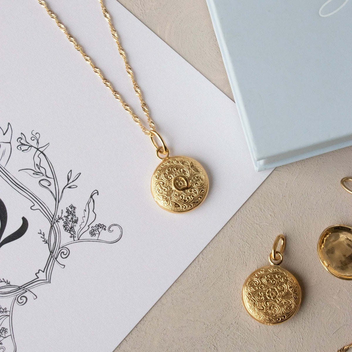 Fraiche Vintage Monogram Locket - Q - SO PRETTY CARA COTTER