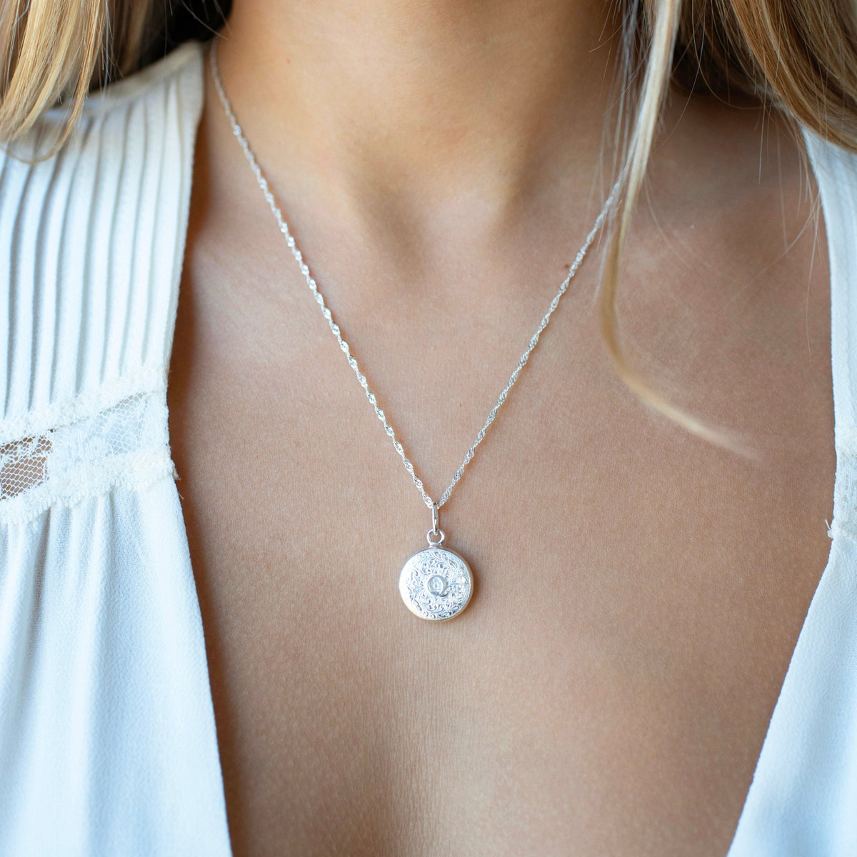 Fraiche Vintage Monogram Locket - Q - SO PRETTY CARA COTTER