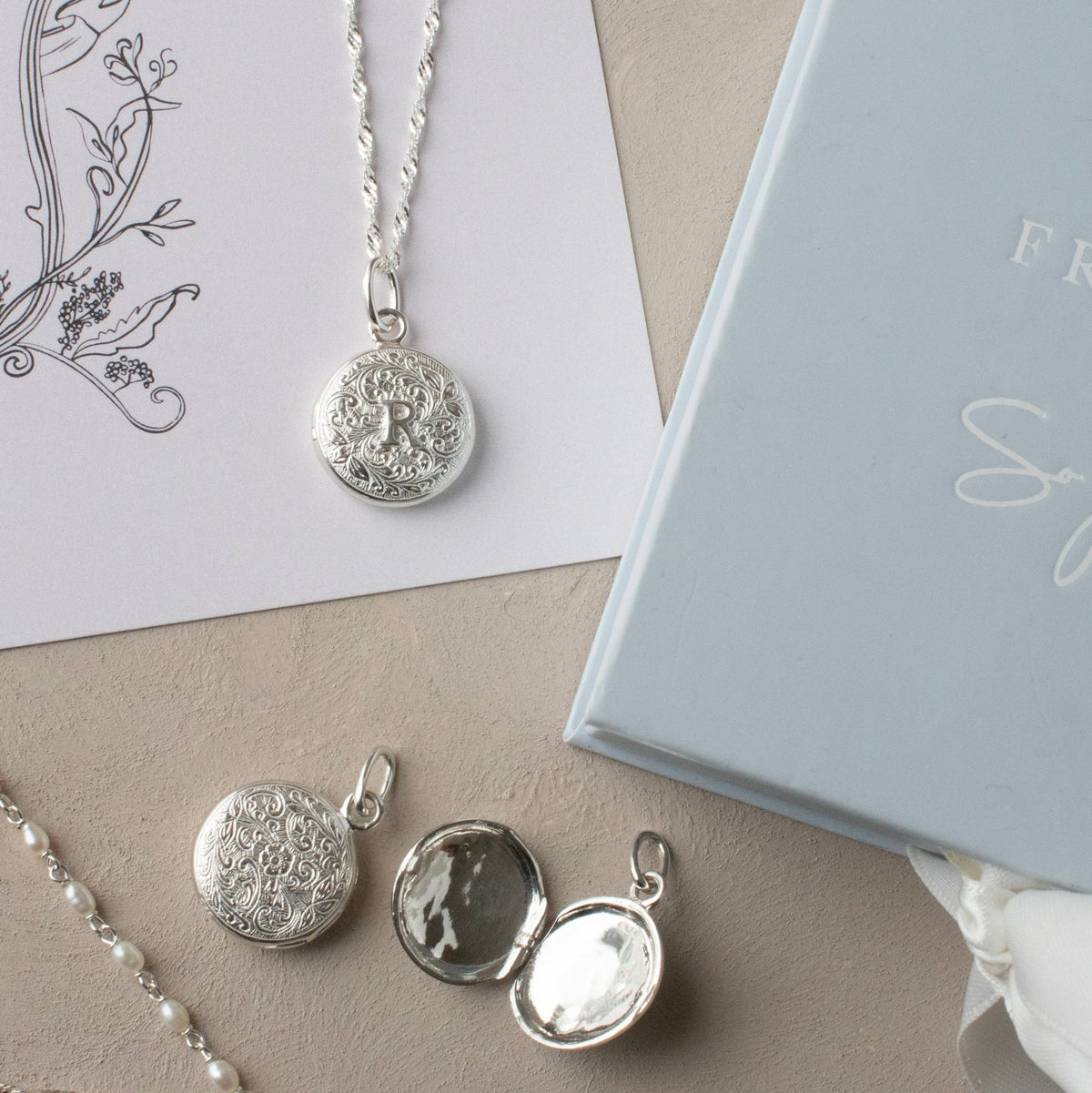 Fraiche Vintage Monogram Locket - R - SO PRETTY CARA COTTER