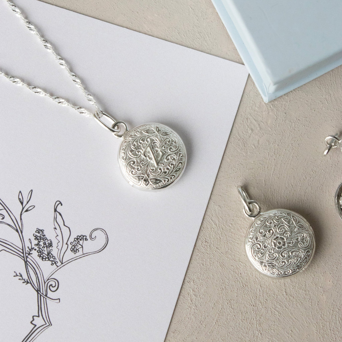 Fraiche Vintage Monogram Locket - Z - SO PRETTY CARA COTTER