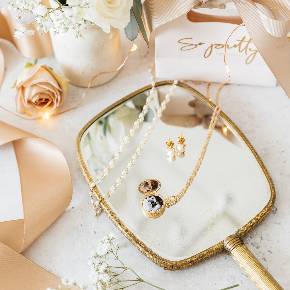 Fraiche Vintage Monogram Locket - Z - SO PRETTY CARA COTTER