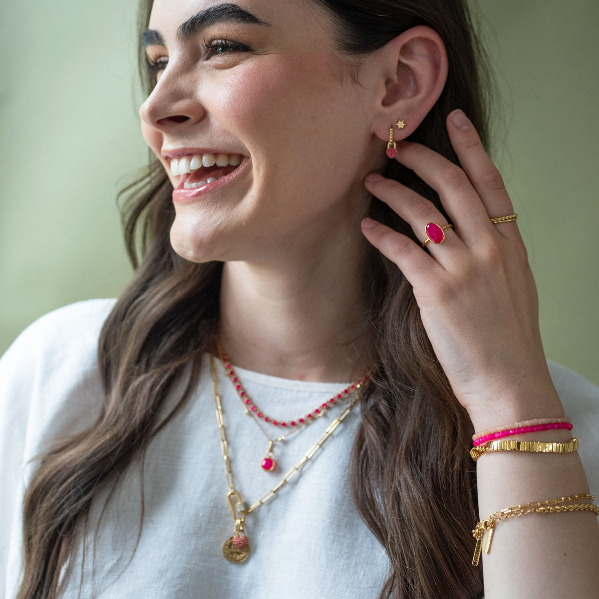 ICONIC BEADED STRETCH BRACELET - HOT PINK CHALCEDONY - SO PRETTY CARA COTTER