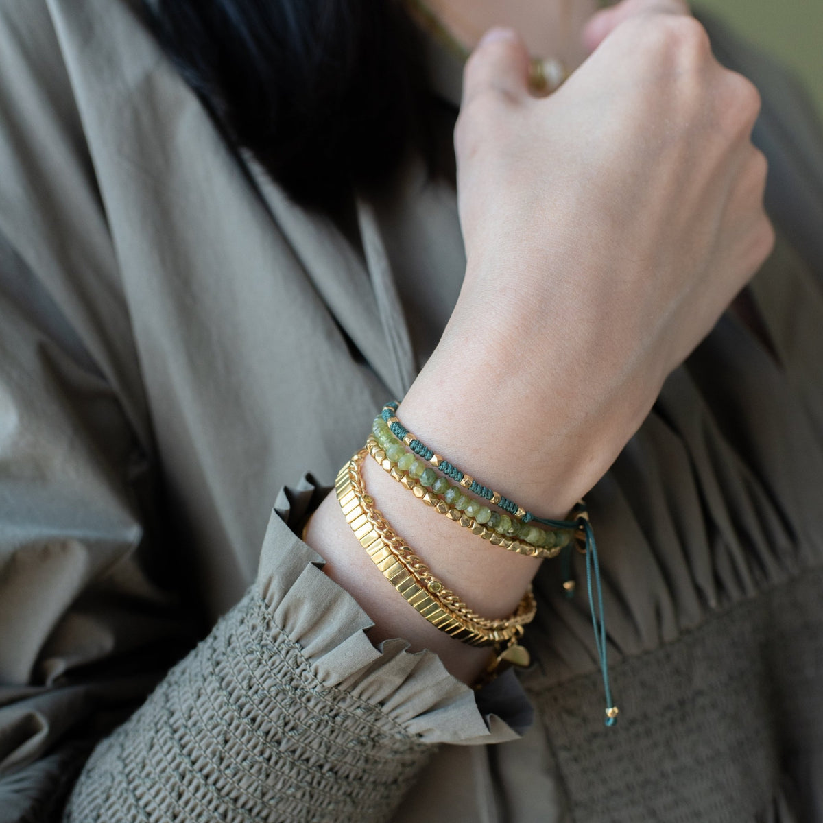 Iconic Beaded Stretch Bracelet - Juniper Vasonite - SO PRETTY CARA COTTER