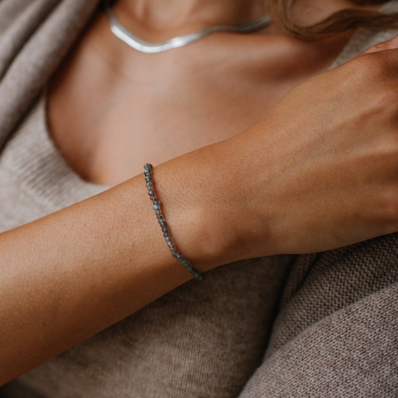 Iconic Beaded Stretch Bracelet - Labradorite - SO PRETTY CARA COTTER