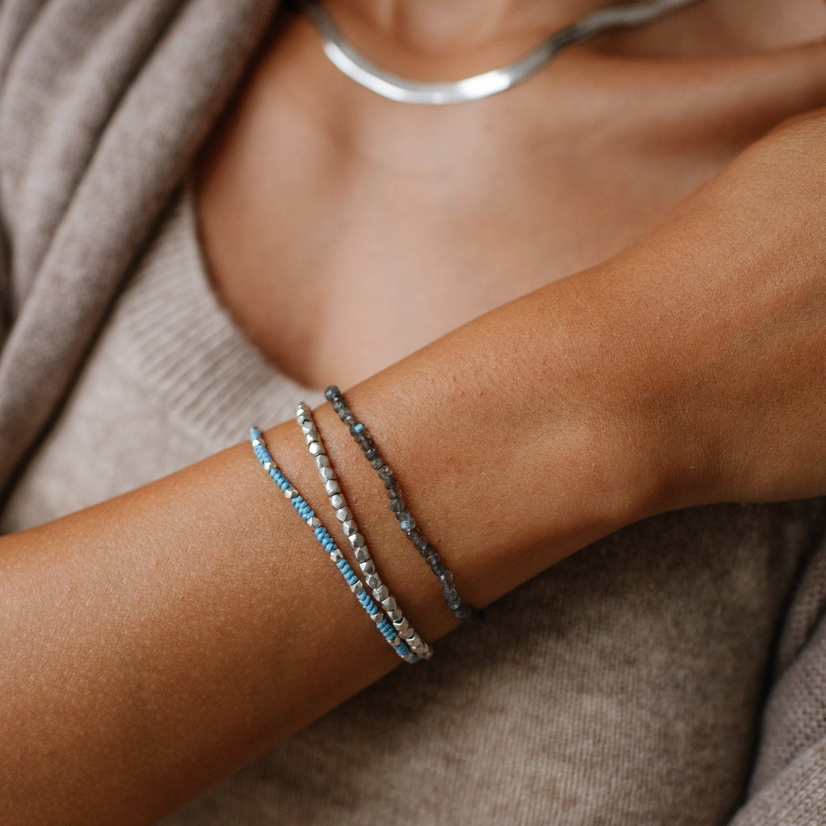 Iconic Beaded Stretch Bracelet - Labradorite - SO PRETTY CARA COTTER