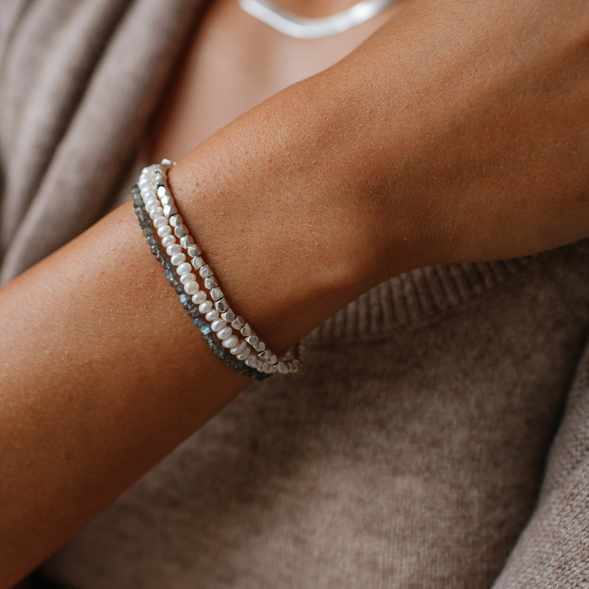 Iconic Metal Beaded Stretch Bracelet - SO PRETTY CARA COTTER