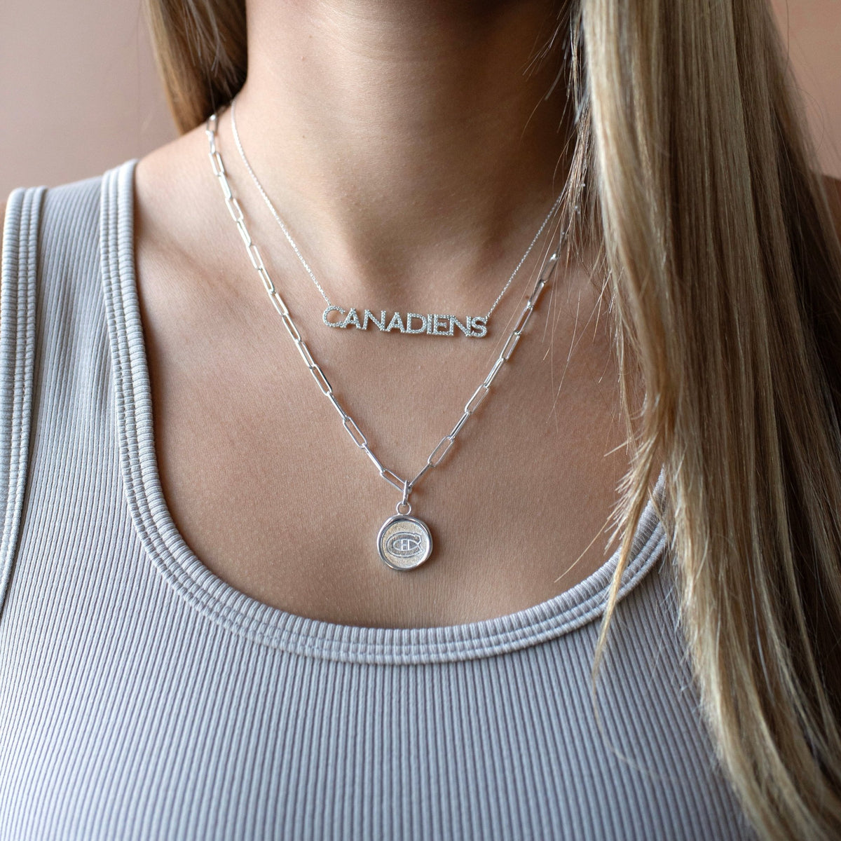 Montréal Canadiens Wax Seal Oval Link Pendant Necklace - SO PRETTY CARA COTTER