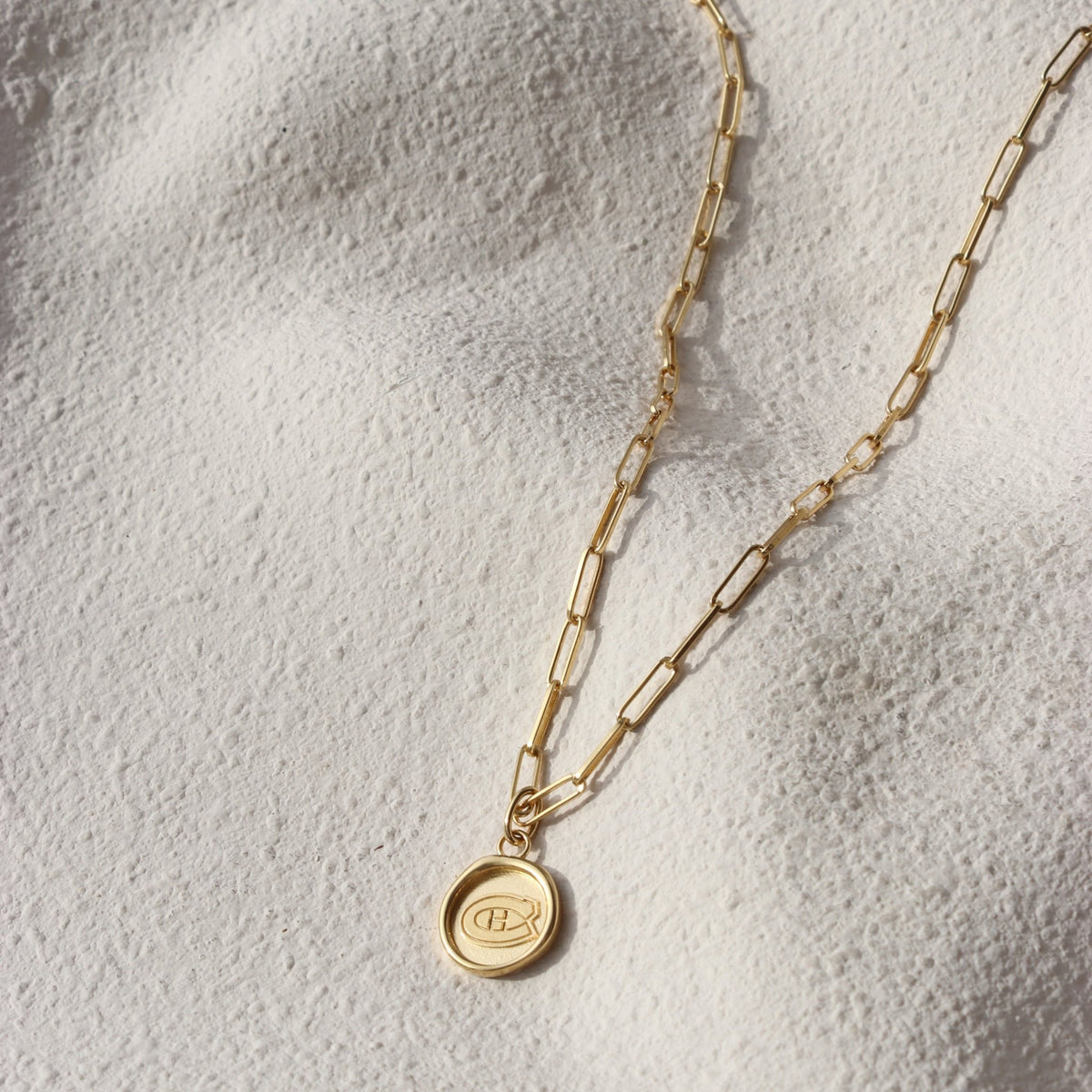 Montréal Canadiens Wax Seal Oval Link Pendant Necklace - SO PRETTY CARA COTTER