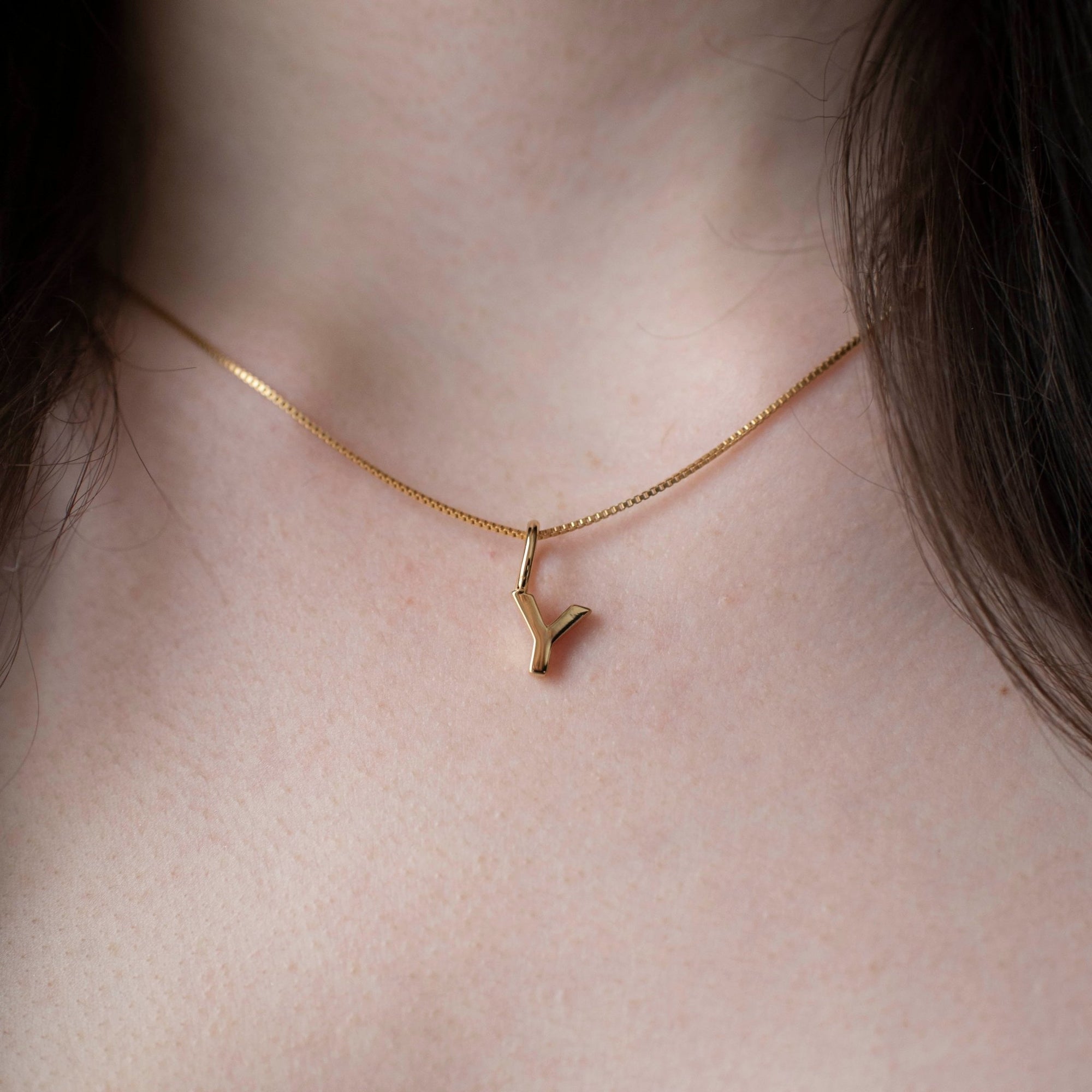 NOTABLE LETTER CHARM - Y - SO PRETTY CARA COTTER