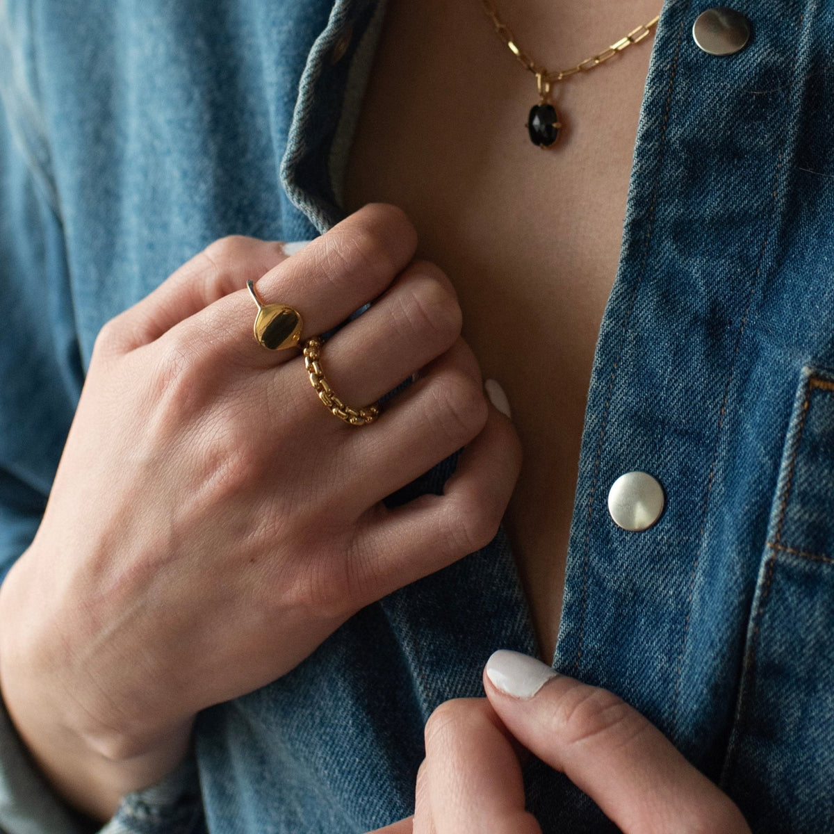 Poise Oval Signet RIng - SO PRETTY CARA COTTER