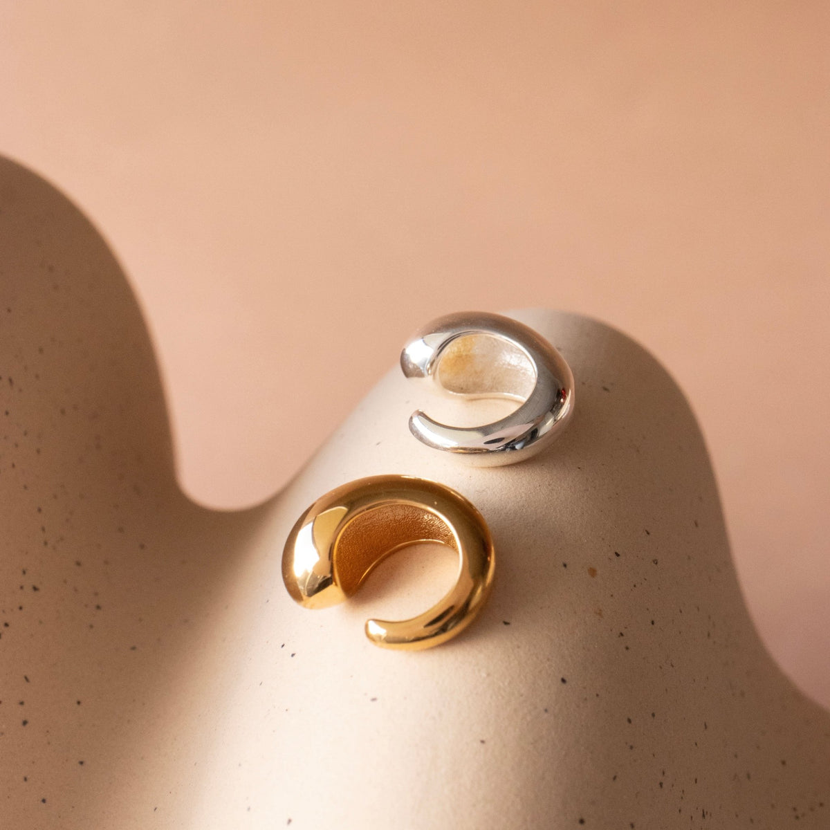 Poise Sculpted Ear Cuff - SO PRETTY CARA COTTER