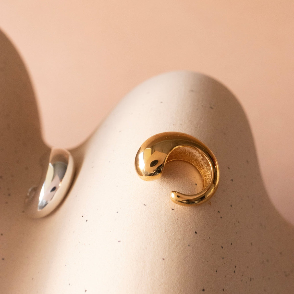 Poise Sculpted Ear Cuff - SO PRETTY CARA COTTER