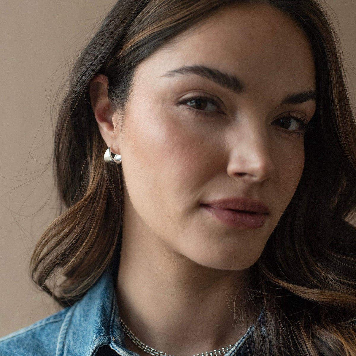 Poise Sculpted Triangle Hoops - Medium - SO PRETTY CARA COTTER