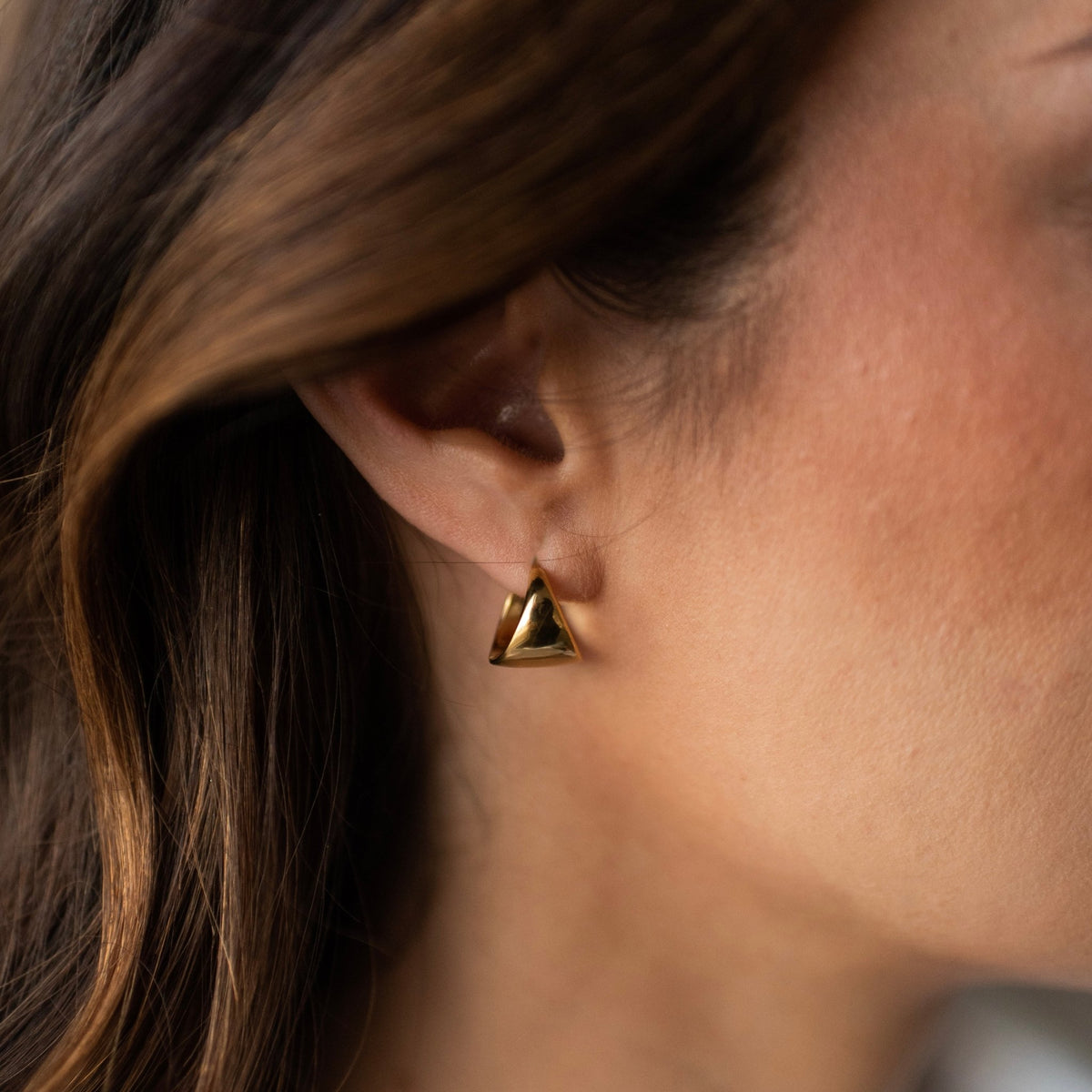 Poise Sculpted Triangle Hoops - Medium - SO PRETTY CARA COTTER