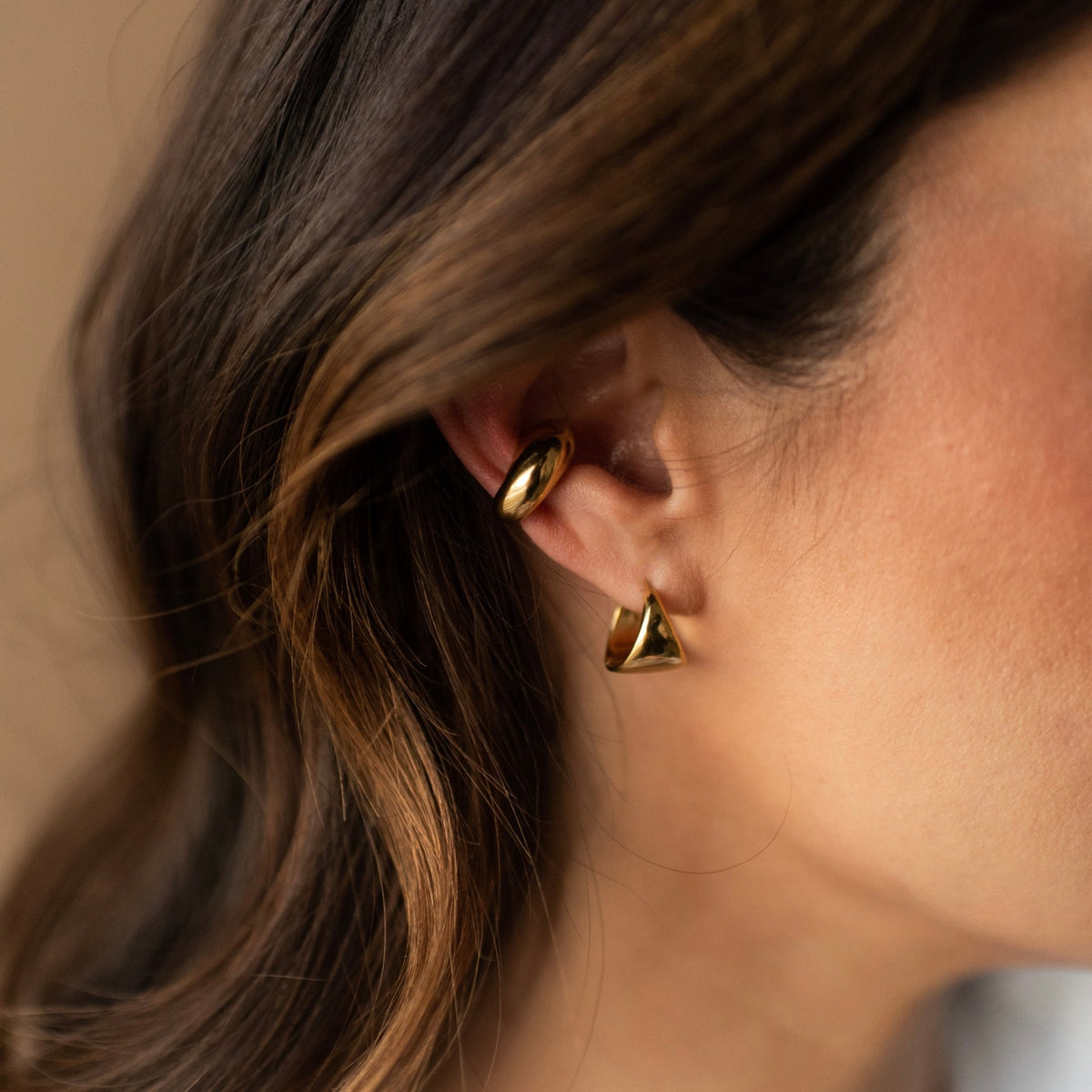 Poise Sculpted Triangle Hoops - Medium - SO PRETTY CARA COTTER