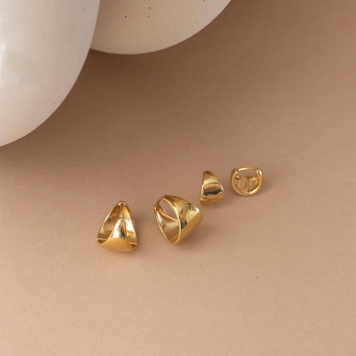 Poise Sculpted Triangle Huggie Hoops - Small - SO PRETTY CARA COTTER