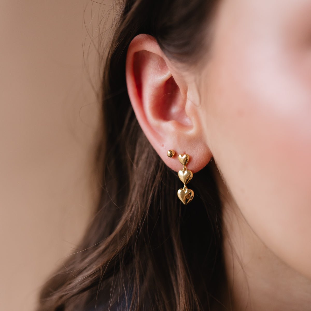 POISE TRIO HEART DROP EARRINGS - GOLD - SO PRETTY CARA COTTER