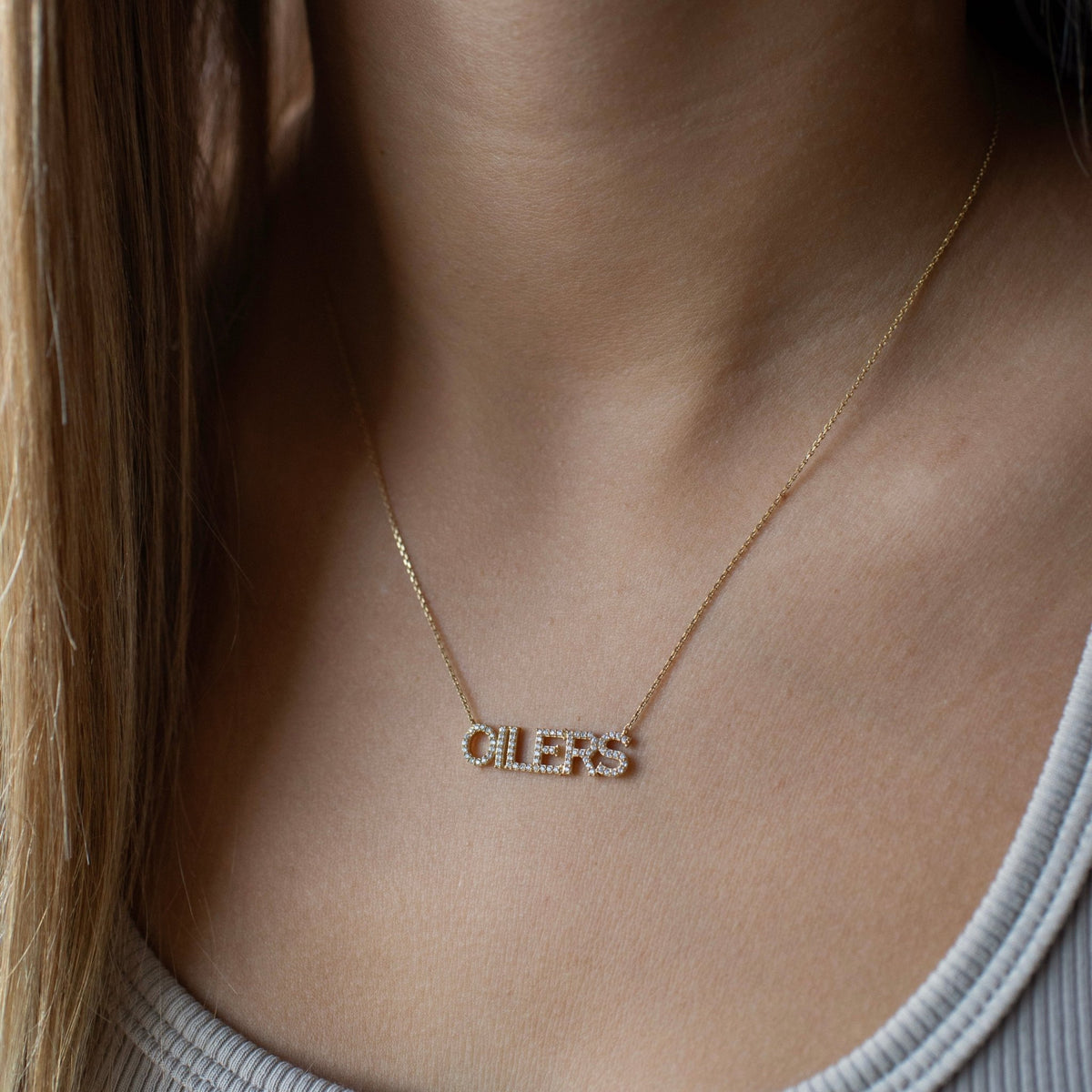 Pre - Order Edmonton Oilers Pavé Necklace - SO PRETTY CARA COTTER