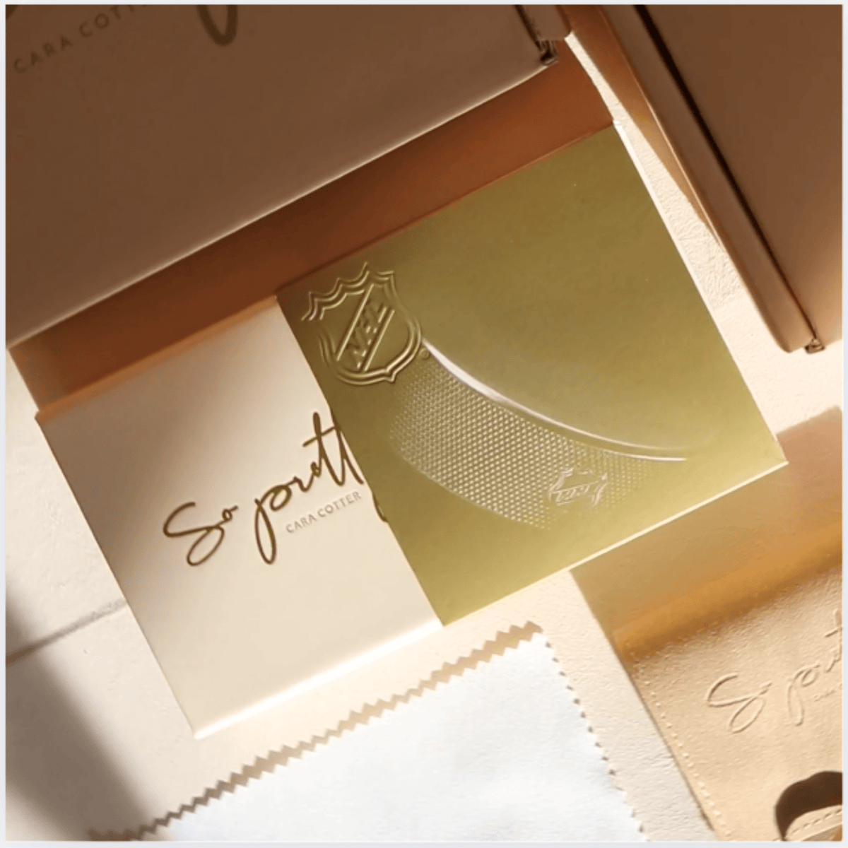 Pre - Order Edmonton Oilers Pavé Necklace - SO PRETTY CARA COTTER